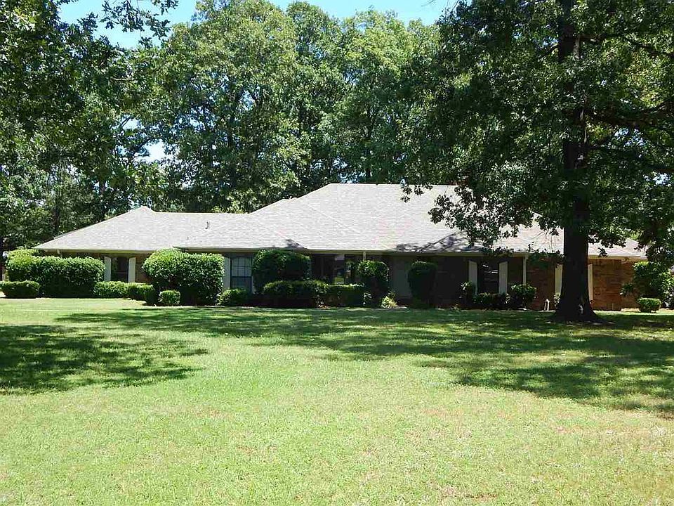1st image of 6810 Sanderson Ln