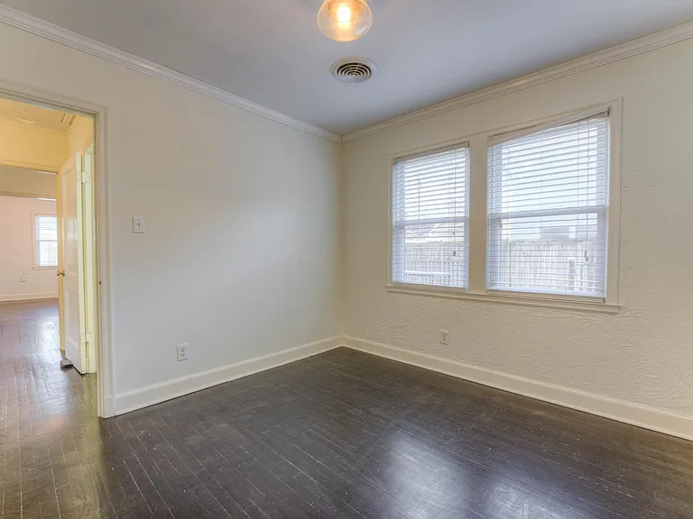 272 Aurora Cir — Photo 7