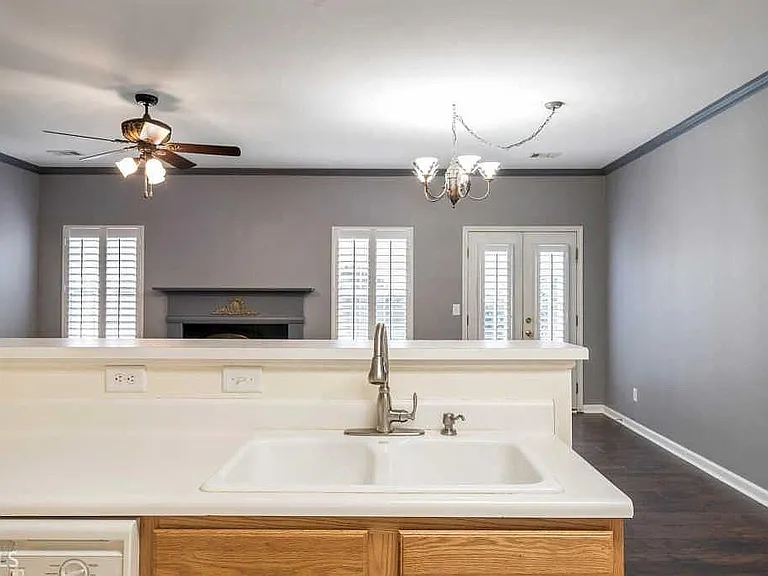 4205 Rogers Creek Ct — Photo 15