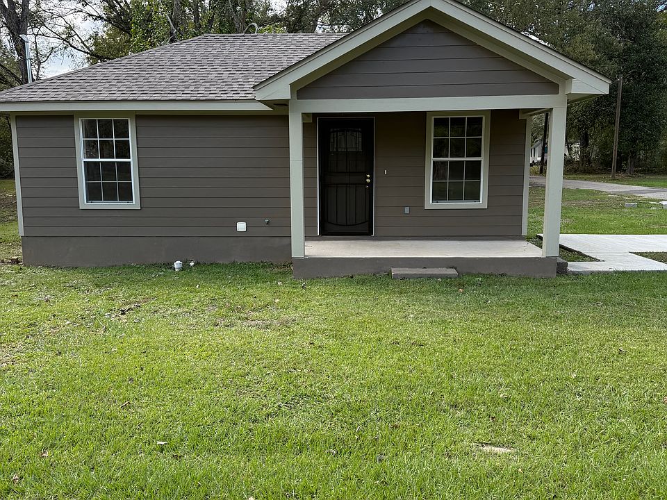 1st image of 700 Dumas Ave