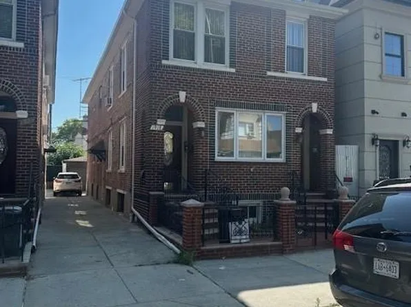 1918 72nd St, Brooklyn, NY 11204