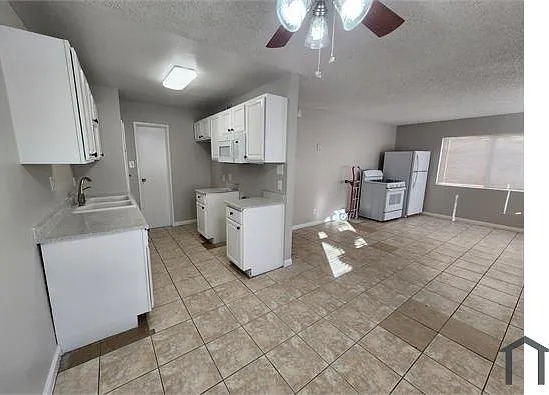 1705 Breckenwood Ct #2 — Photo 1