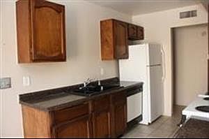 5th image of 5128 Greene Ln APT C