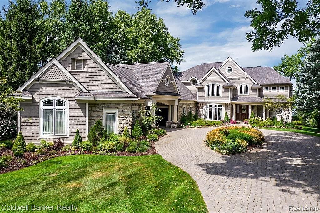 550 Gallogly Rd, Lake Angelus, MI 48326 Zillow