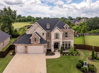 5707 S 58th St, Rogers, AR 72758