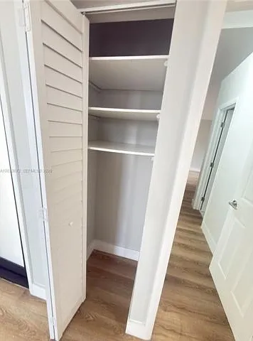 2560 SW 122nd Ct — Photo 3