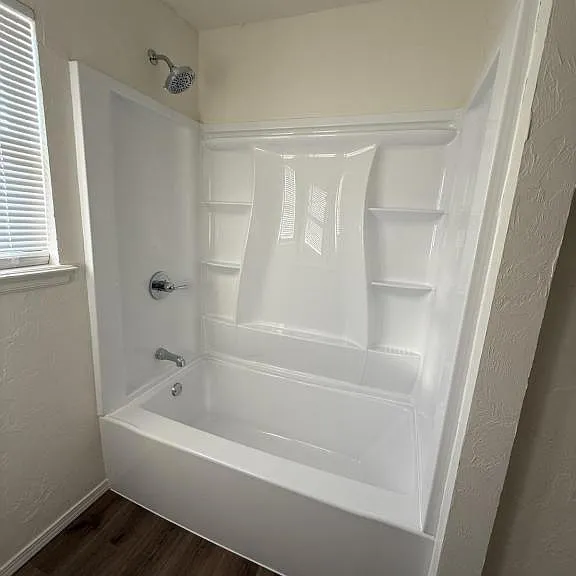 1102 N Lee St — Photo 7