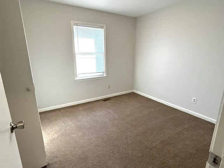5722 Whisperwood Dr — Photo 6