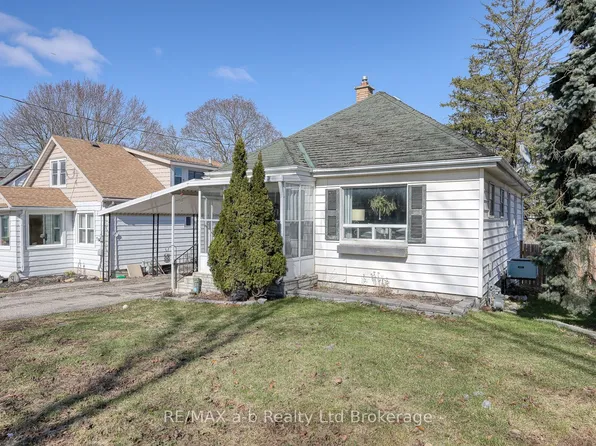 27 Fyfe Ave, Woodstock, ON N4S 3S5
