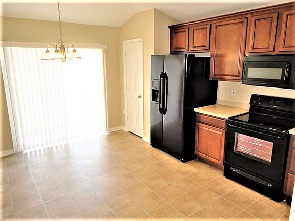 5th image of 11142 Running Pine Dr