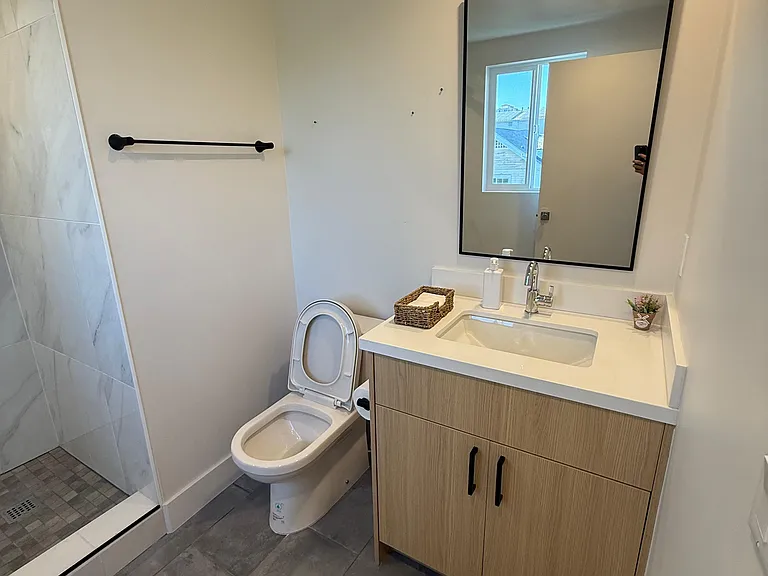 222 N Coronado St #222 — Photo 10