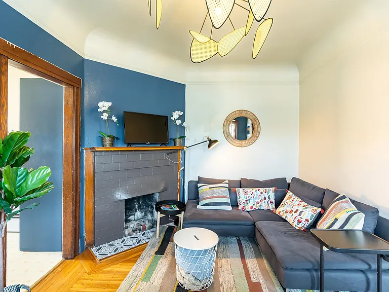 2427 Ellsworth St — Photo 109