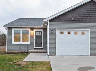 334 Spruce St, Barberton, OH 44203