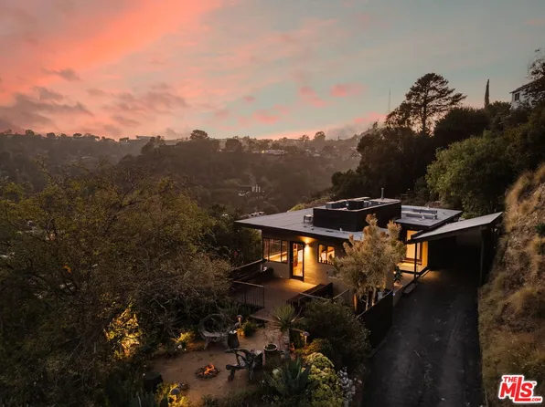 8715 Skyline Dr, Los Angeles, CA 90046