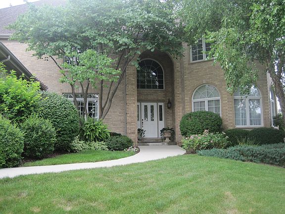 3rd image of 11010 Fawn Creek Ln