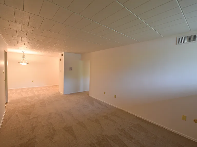 Durham Court Apartments — Photo 45