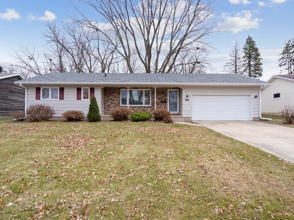 3223 Santa Maria Dr, Waterloo, IA 50702