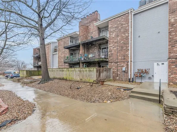 10140 W 96th Ter APT A, Overland Park, KS 66212