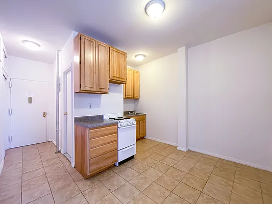 Rented by Compass | media 13