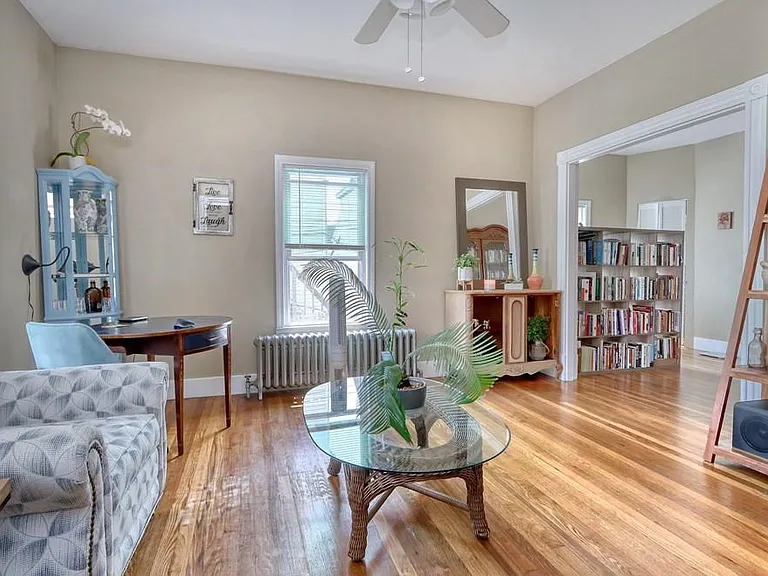 10 Parker St #1 — Photo 1