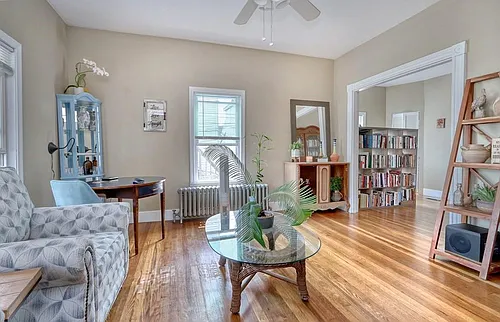 10 Parker St #1 Photo 1