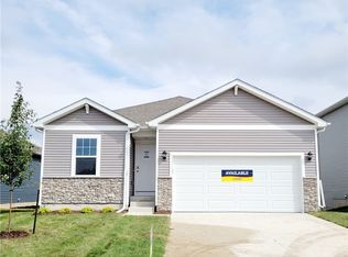 2601 Chan Dr, Adel, IA 50003