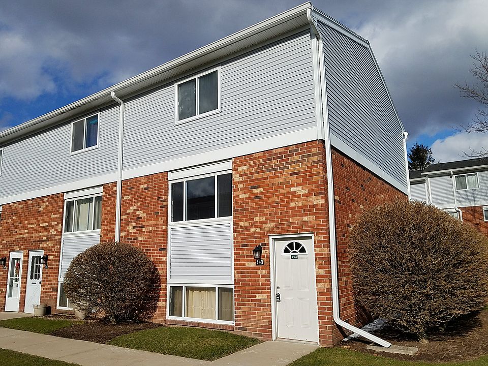 1st image of 143 Woodlands