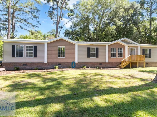 15 2nd St, Midway, GA 31320