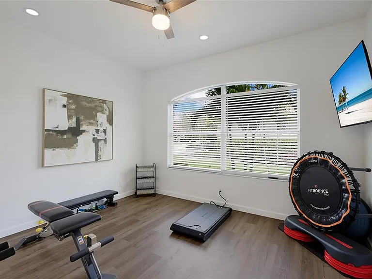 8009 Royal Birkdale Cir — Photo 35