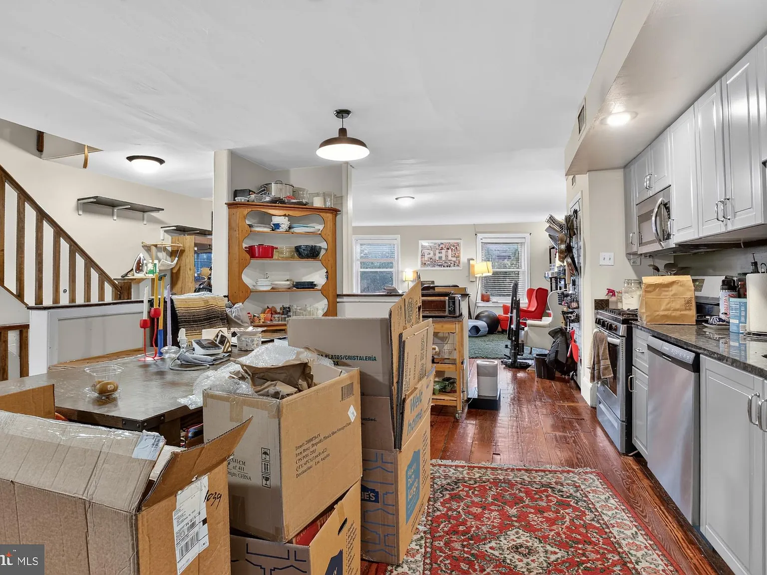 2 bed, 1400 sqft, $2,400 — Photo 4