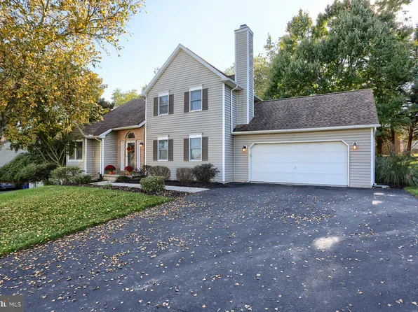 125 Fairway Dr, Dillsburg, PA 17019