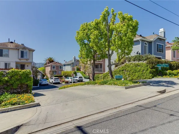 2356 241st St, Lomita, CA 90717