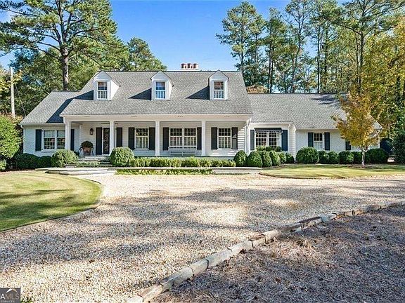2nd image of 521 Heyward Cir NW