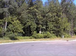 2320 Southern Cross Rd, Green Bay, WI 54303