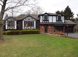 657 Chatelaine Dr, Webster, NY 14580