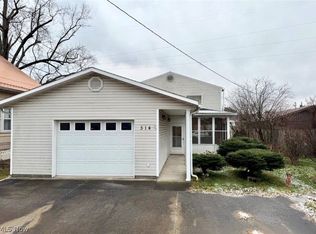514 21st St, Vienna, WV 26105