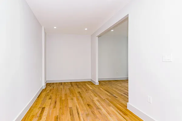 Rented by Nooklyn NYC LLC | media 19