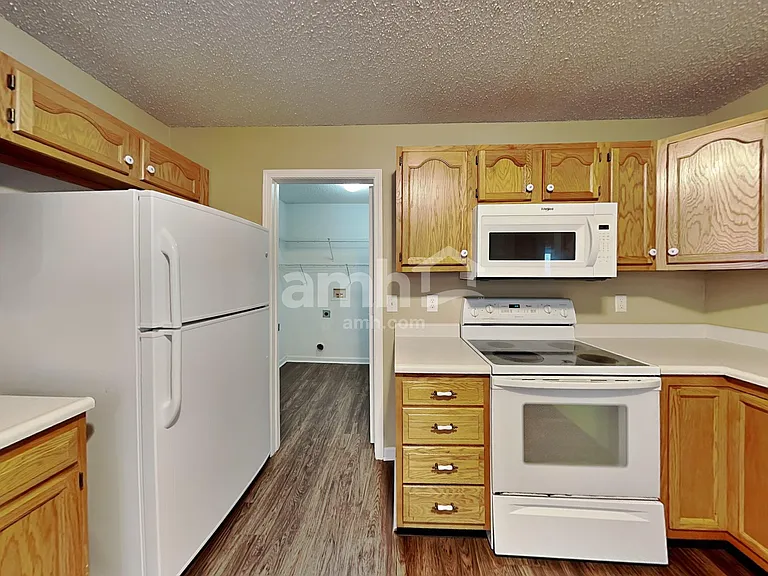 19470 Rocky Beach Dr — Photo 3