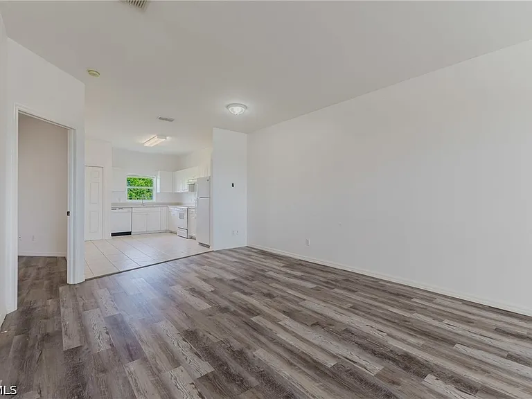 5612 Rose Garden Rd #204 — Photo 7