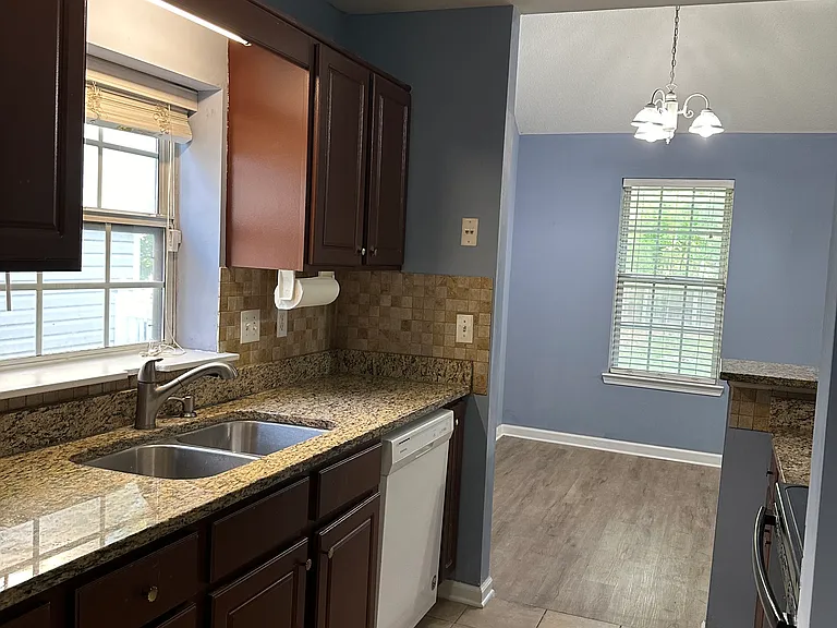 710 S Fairfield Dr — Photo 13