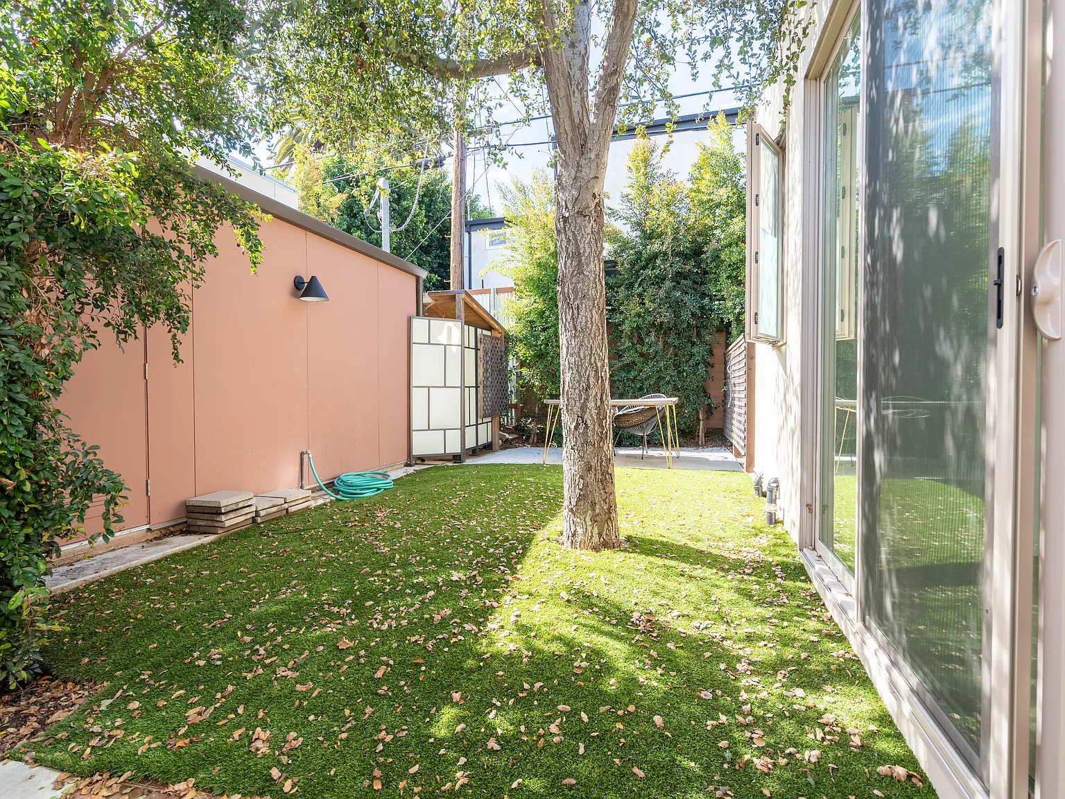 4991 Vincent Ave — Photo 3