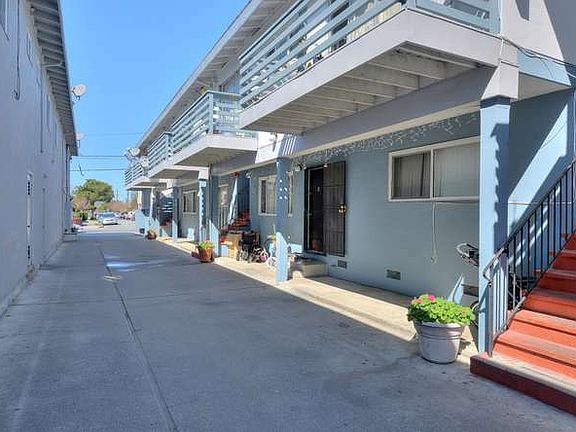 5th image of 125 Oak Ave