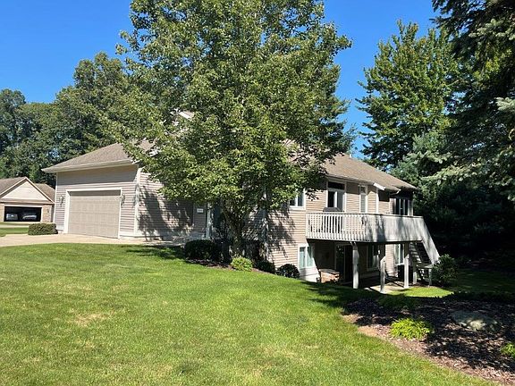 4th image of 2355 S Hilltop Dr