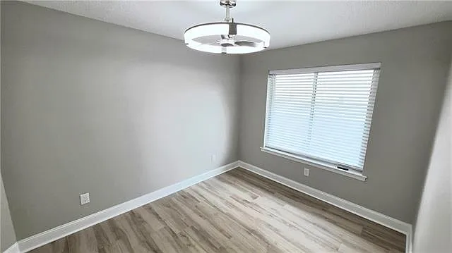 1401 Drake Ln — Photo 13