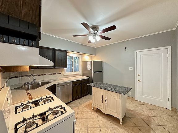 3rd image of 5215 N Laporte Ave APT 3
