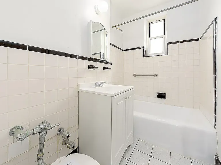 5552 Netherland Ave #6D — Photo 6