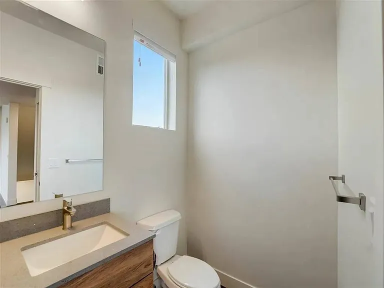 Vaseo Townhomes — Photo 36