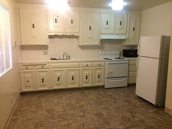 2 bed, 600 sqft, $1,095 — Photo 2