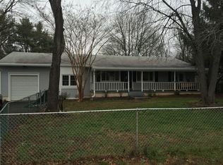 8926 June St, Manassas, VA 20111