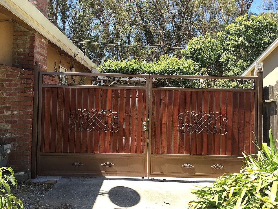 2nd image of 313 Falcon Dr